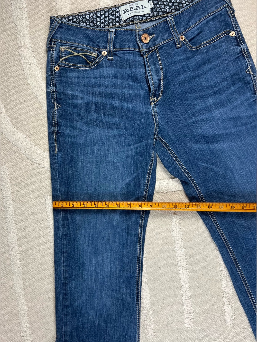 Ariat R.E.A.L. Mid Rise Straight Leg Western Jeans Thick Stitch – Size 31R - Picture 11 of 13